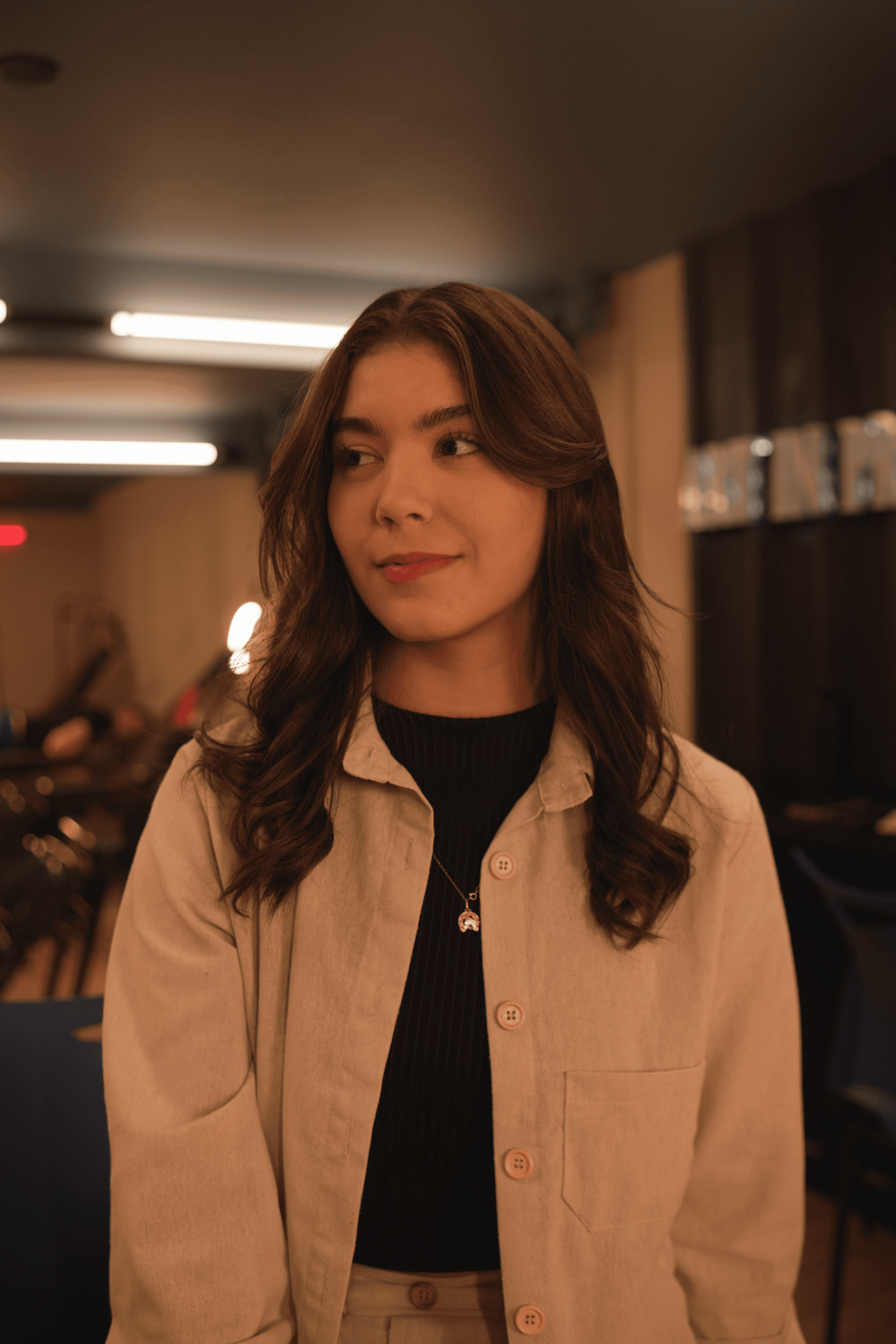 Letícia Lira, tatuador(a) Fineline, Floral no estúdio SORA Ink Goiânia